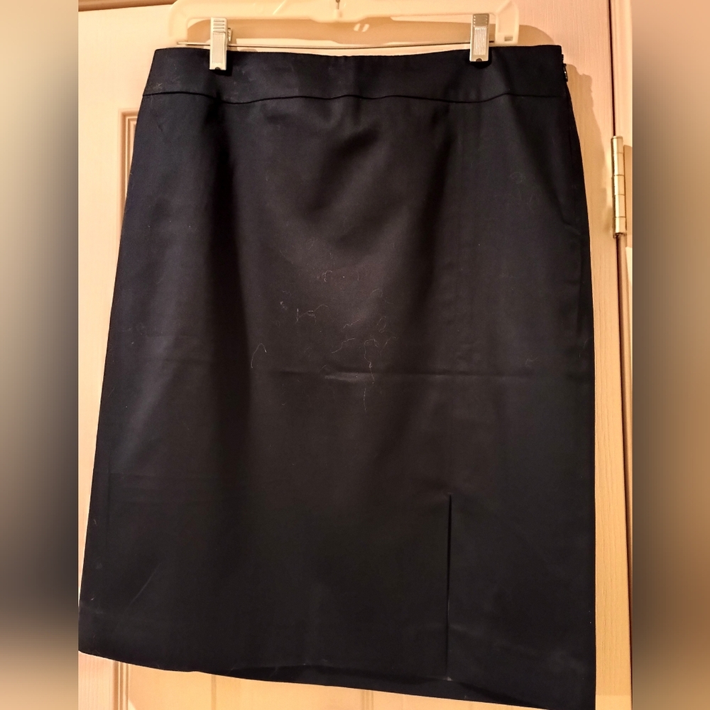 Ann Taylor Classic Navy Mini Skirt - Picture 2 of 9